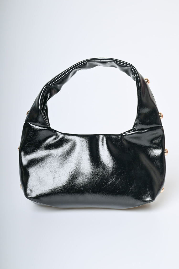 Borsa piccola a mezzaluna con borchie