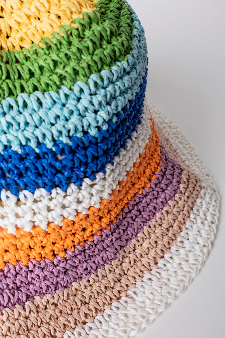 Cappello in paglia a righe