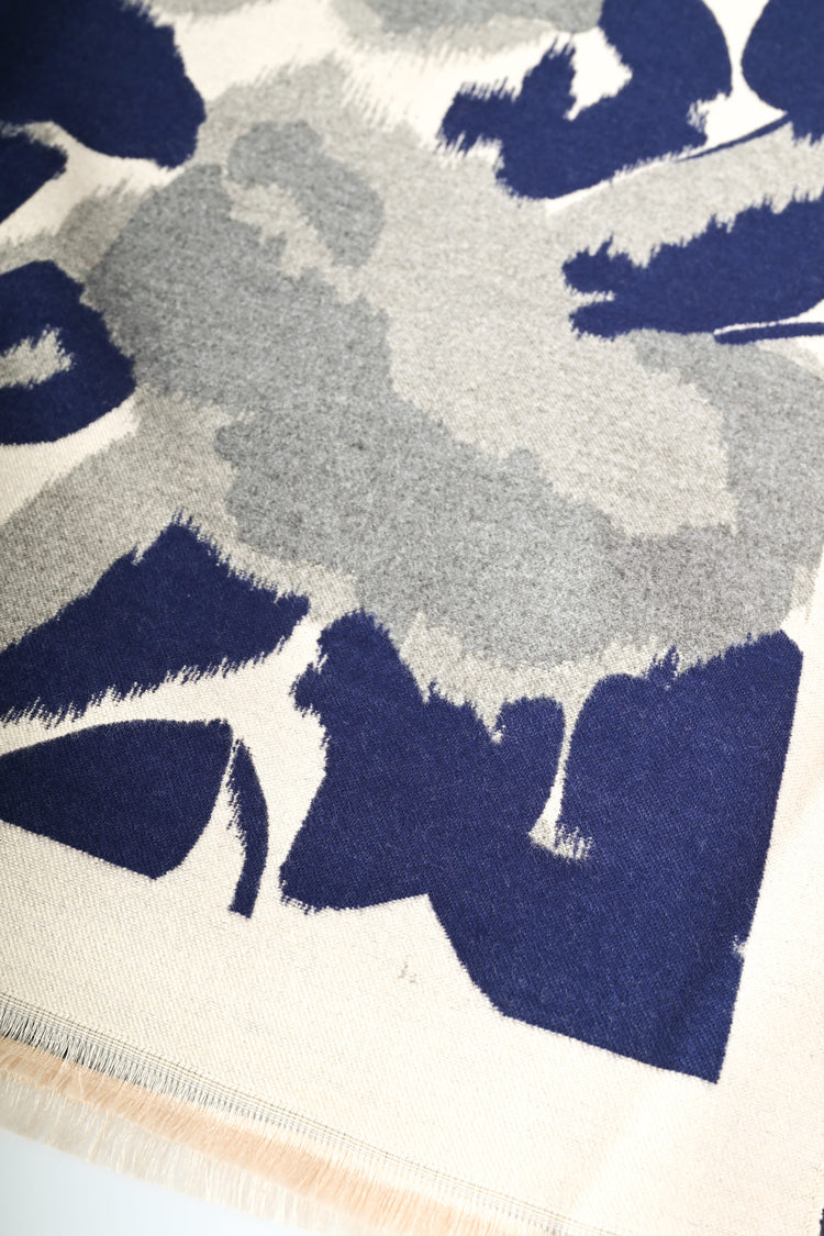 Sciarpa fiore sfumato