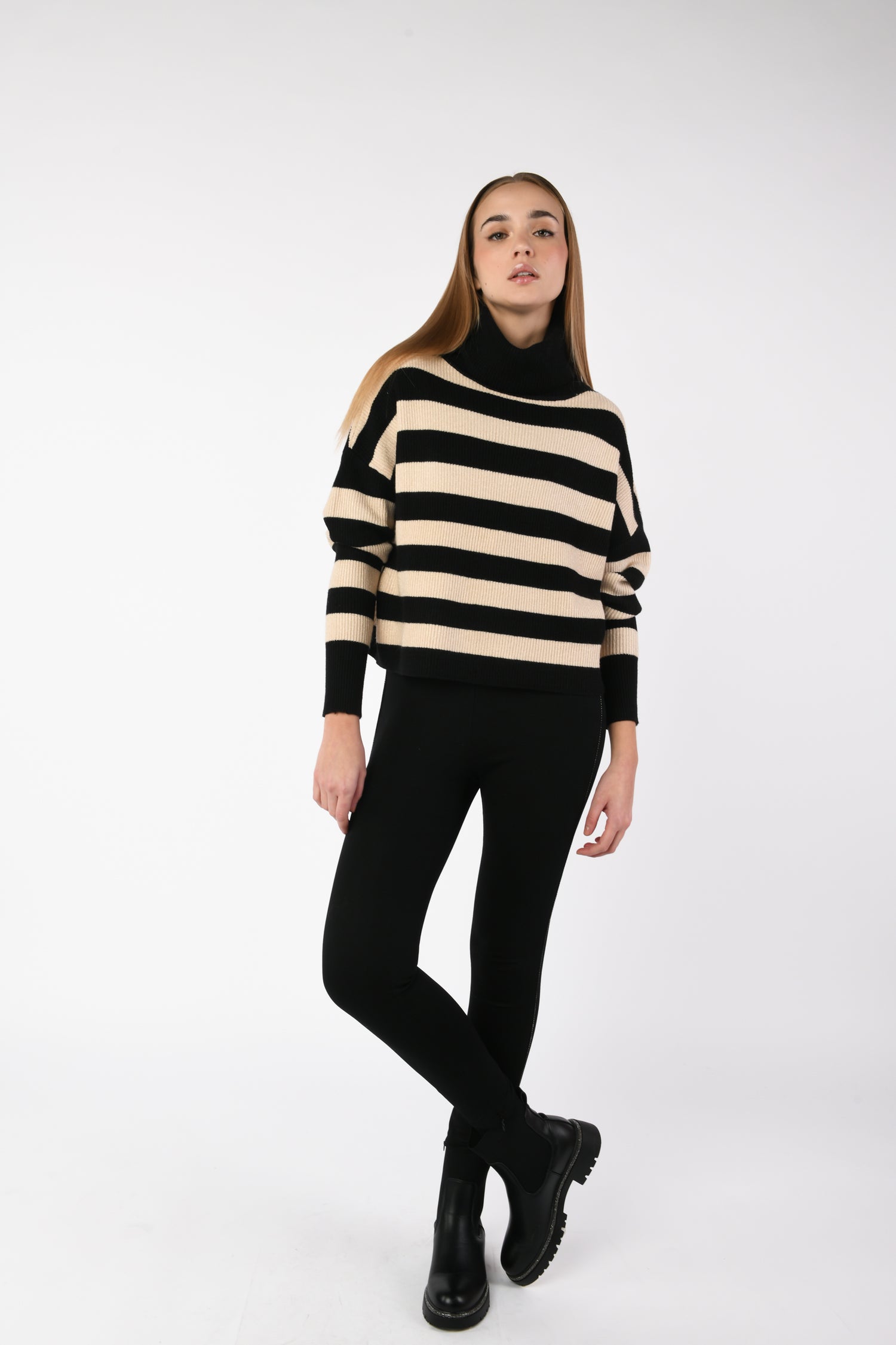 3009NE-23_1_1_2ae55dec-cfb4-4c77-ba99-319bf9bdd718