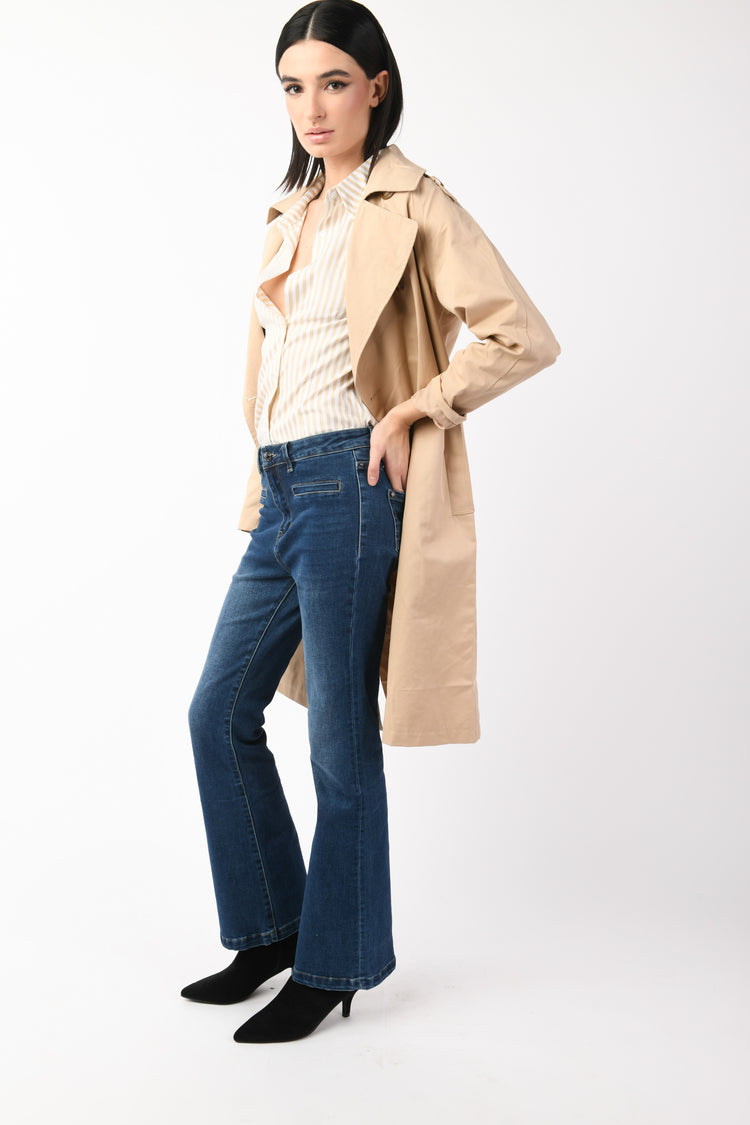 Jeans a gamba svasata