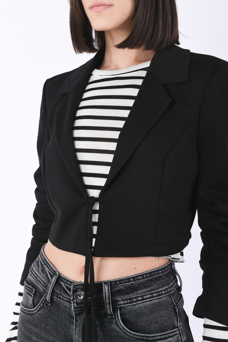 Blazer crop con maniche arricciate