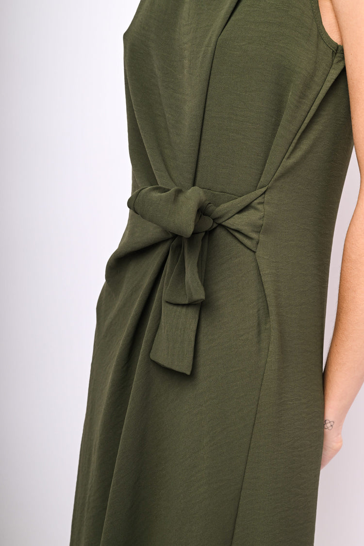 Abito lungo con fiocco