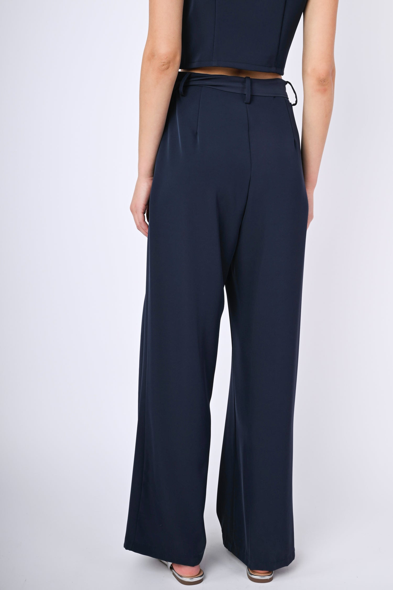 Pantaloni palazzo con cintura - Main Image