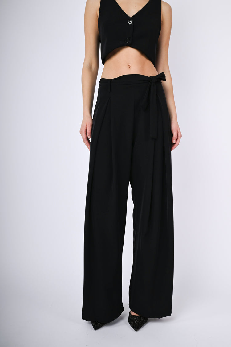 Pantaloni palazzo con cintura