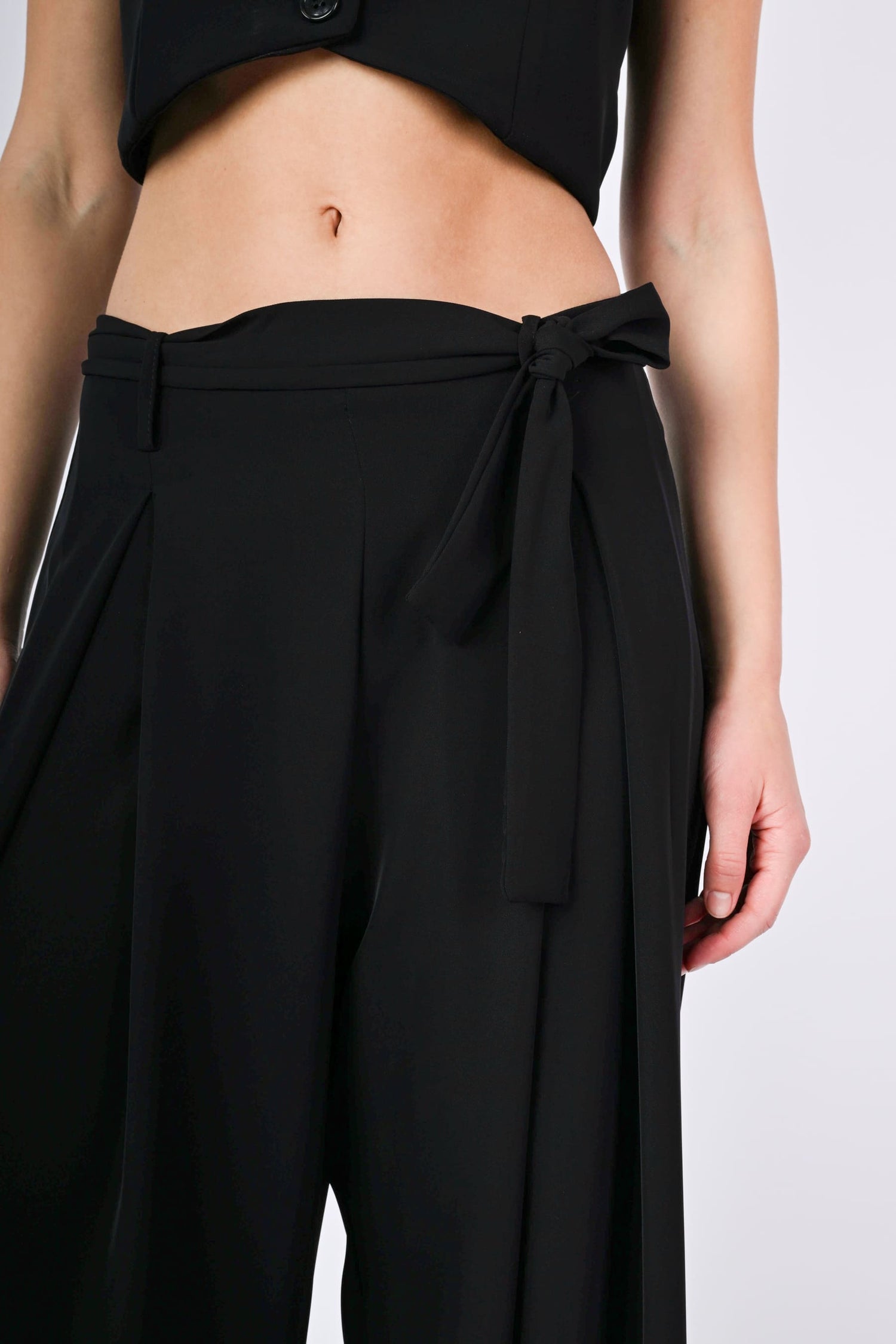 6897NE-24_4_4_614e56be-c7f3-4376-81ee-e7916db74a67