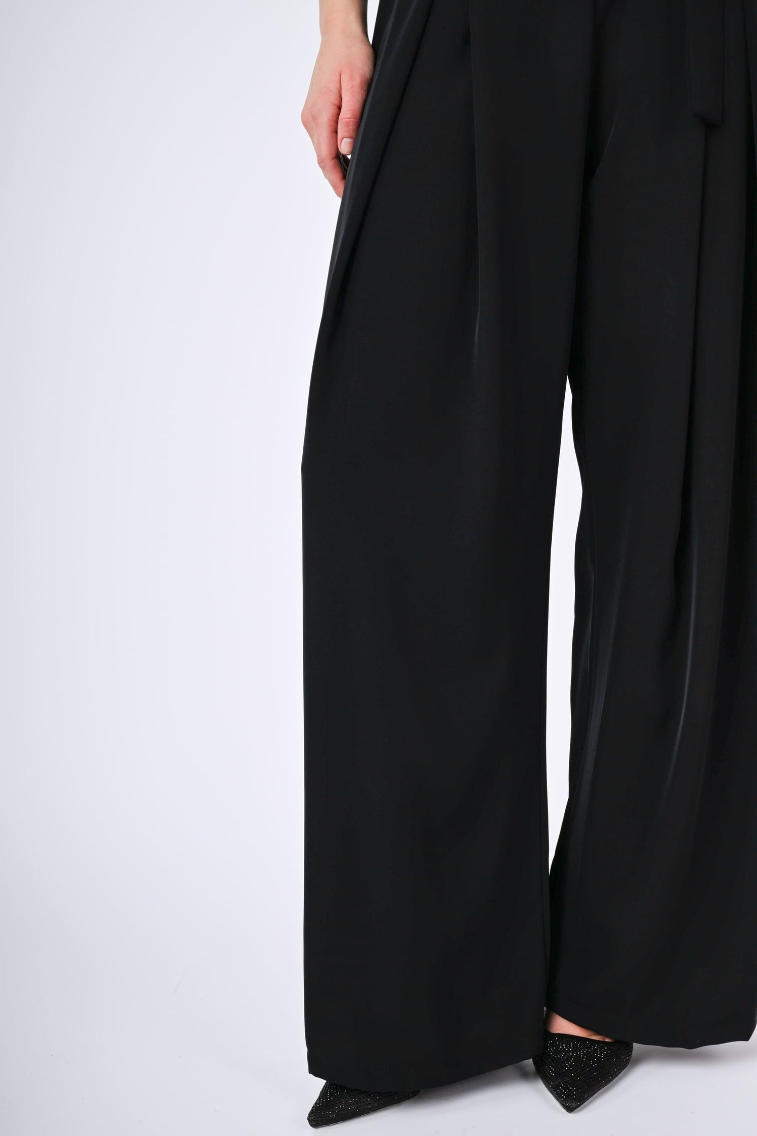 6897NE-24_5_5_b2ff3505-d35c-47e2-b3d2-140028df325c