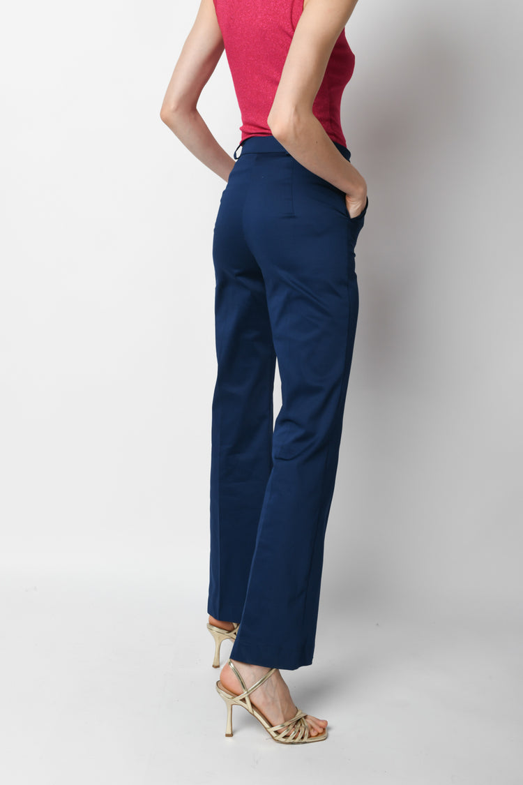 Pantaloni svasati in cotone stretch