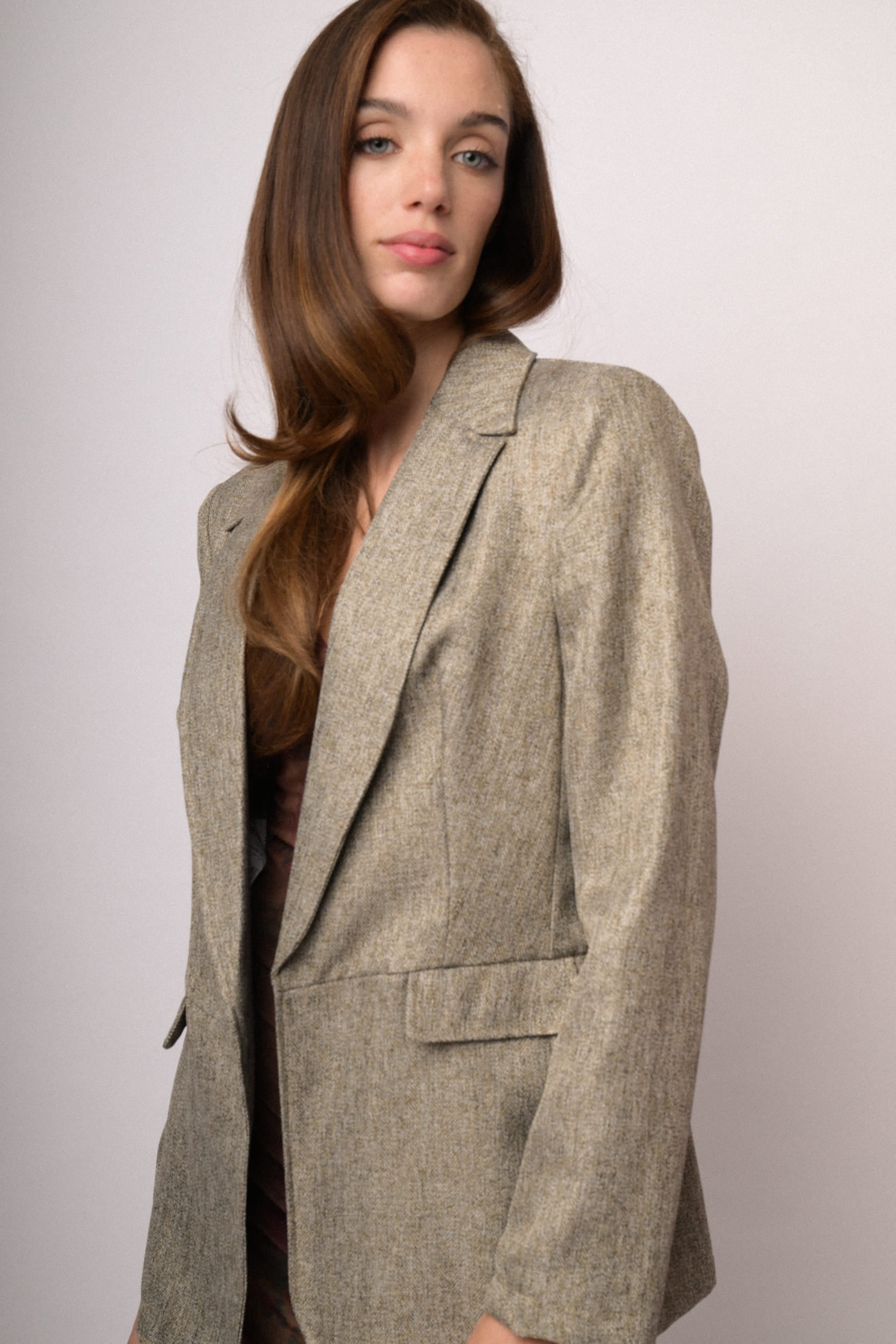 Blazer morbido beige mélange con pattine