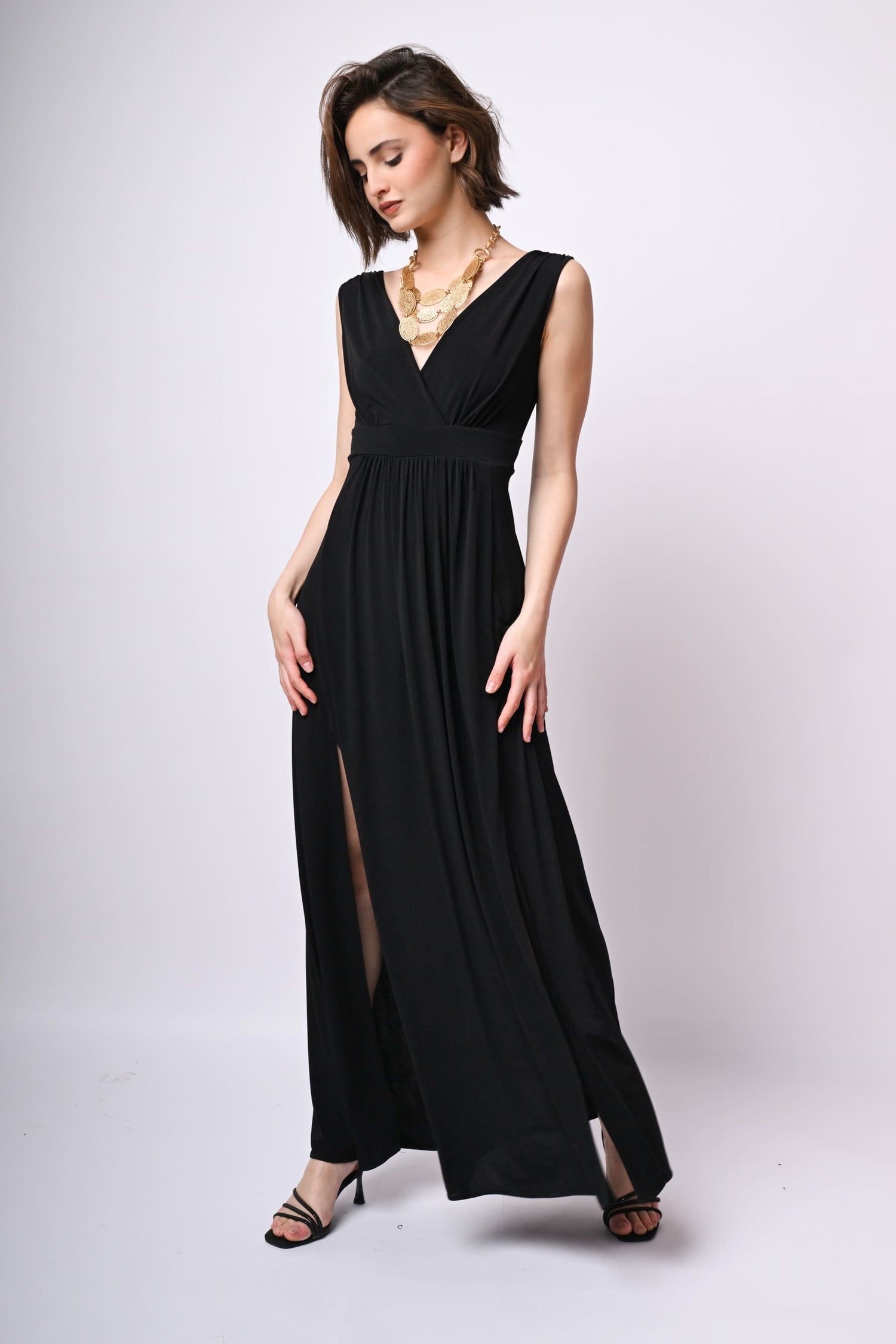 AB12112NE-25_2_2_345bbd20-f3c5-43e5-8a26-21749b7c57e2