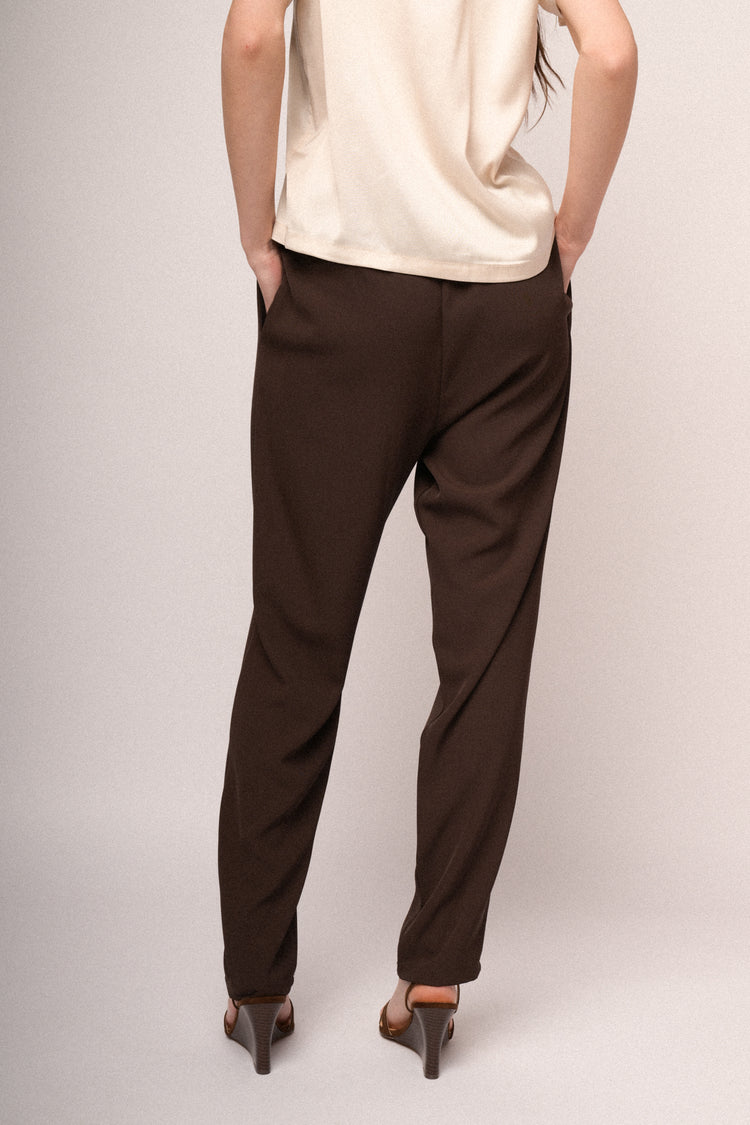 Pantaloni basic testa di moro con pinces