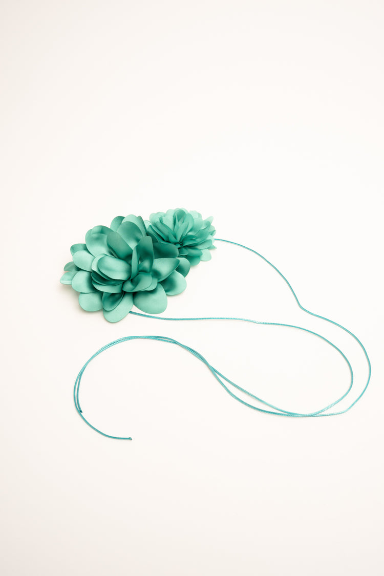 Cintura sottile verde menta con fiori 3D