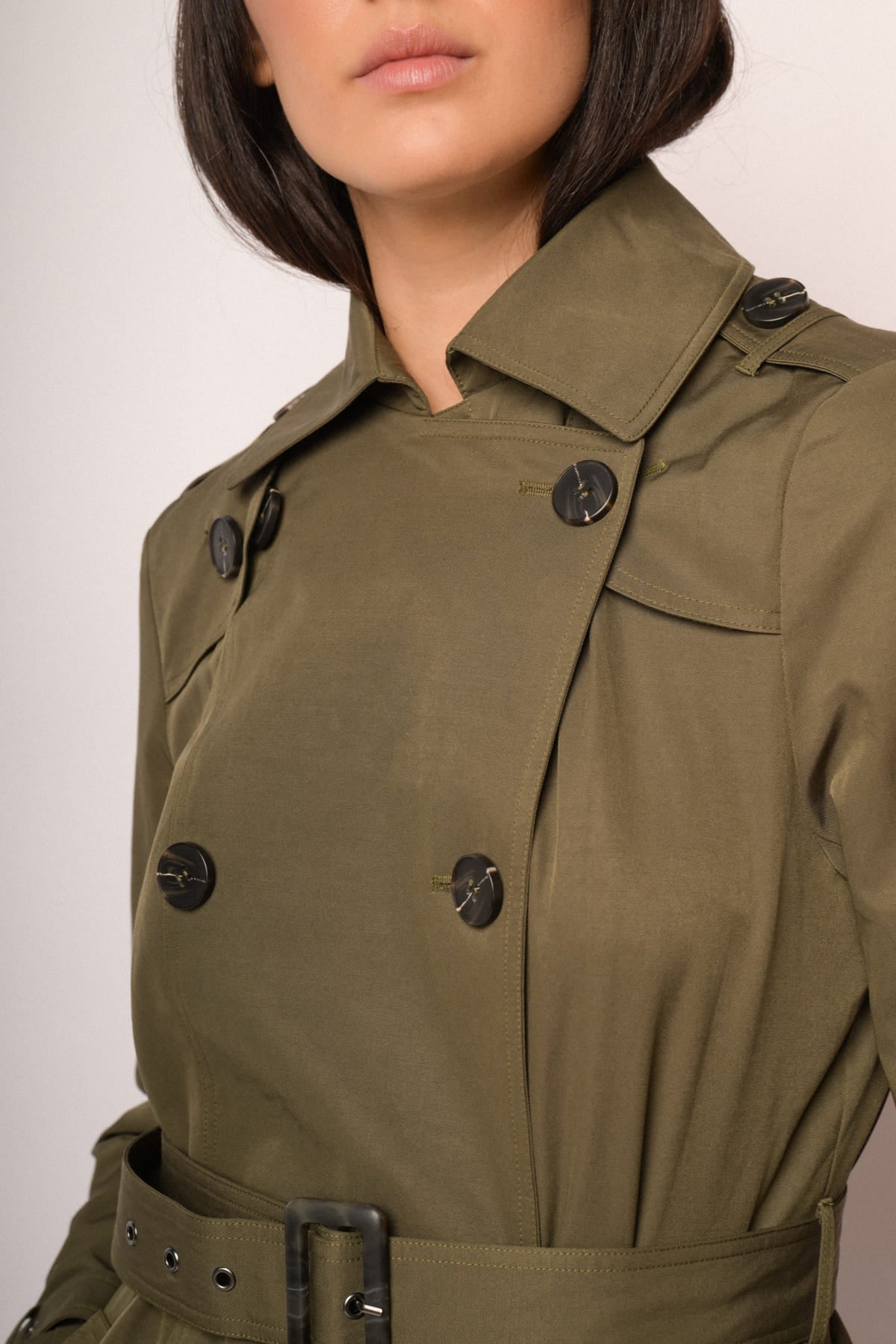 Trench lungo doppiopetto verde