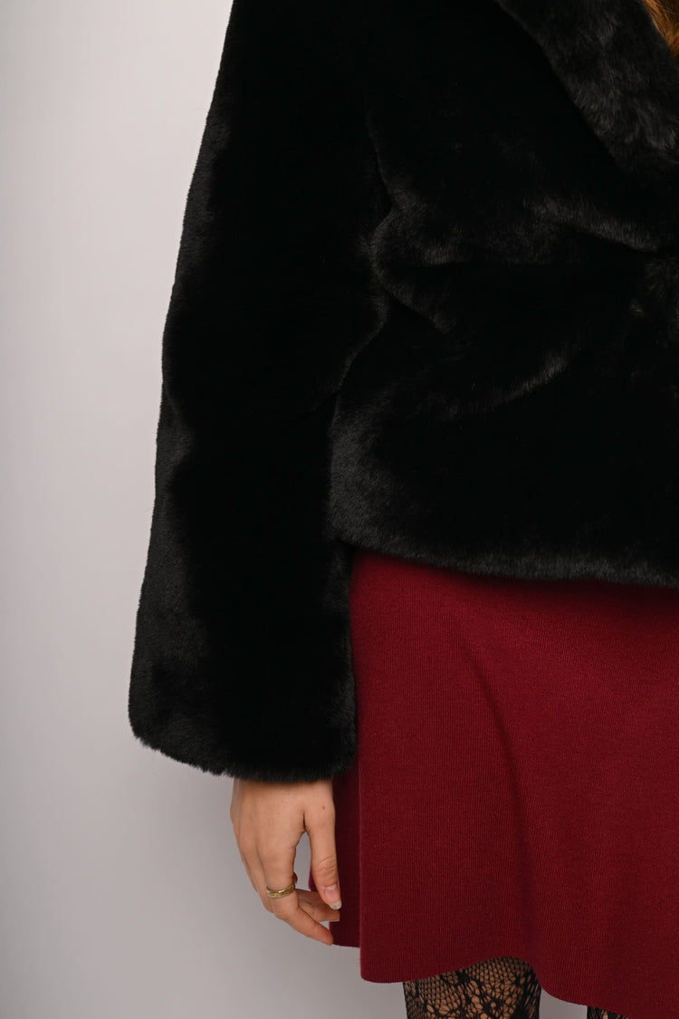 Giacca corta in faux fur