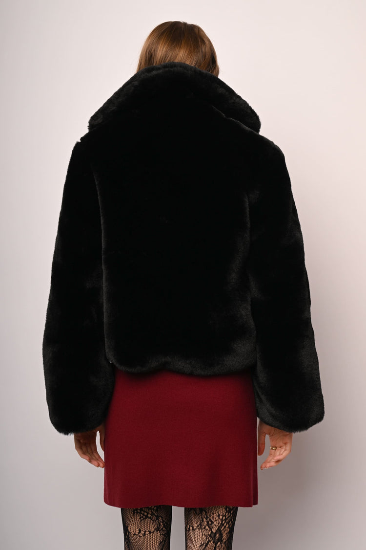 Giacca corta in faux fur