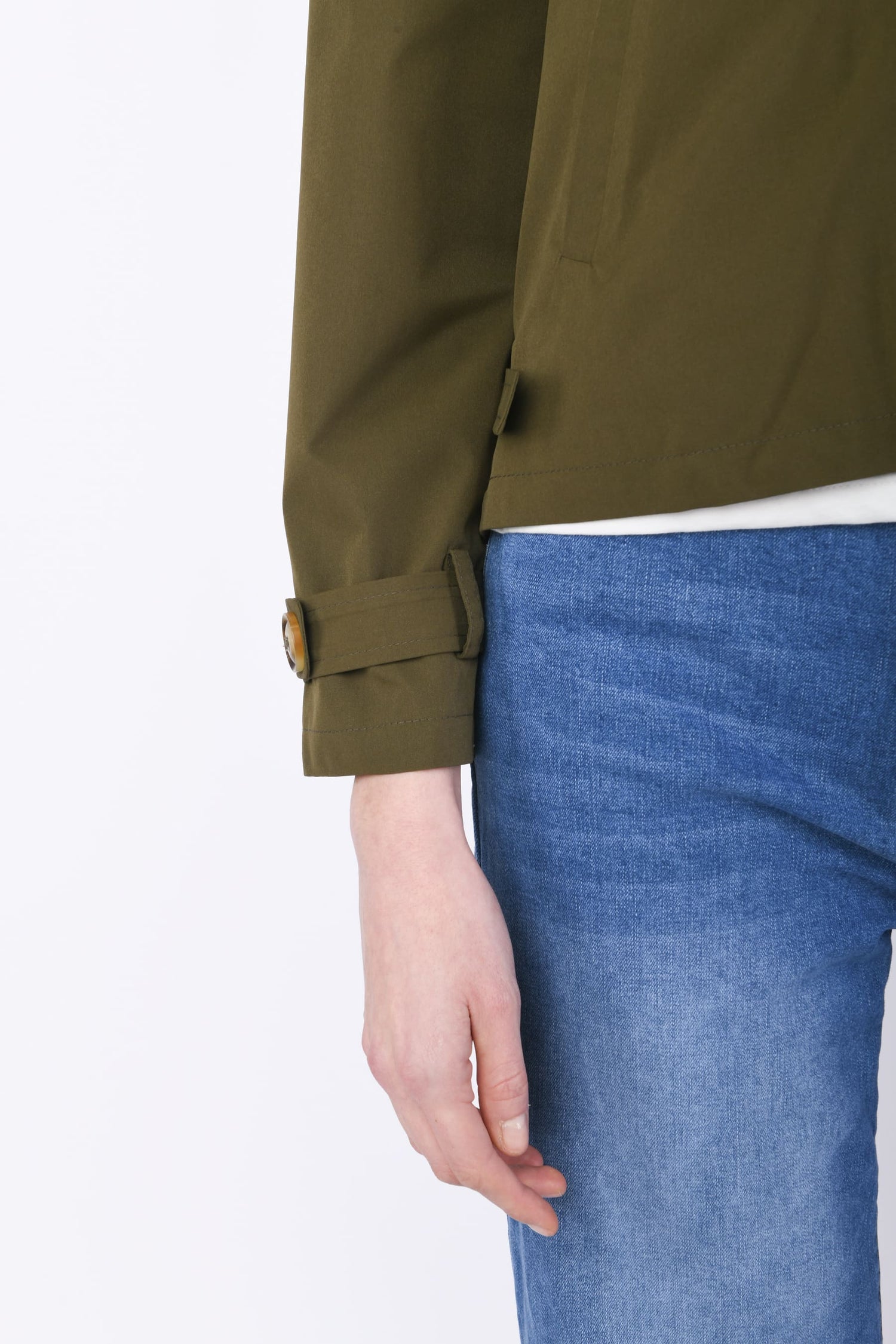 AL2321BVE-24_4_4_b331f2e3-1c3a-41f8-bf53-14dda0627afb