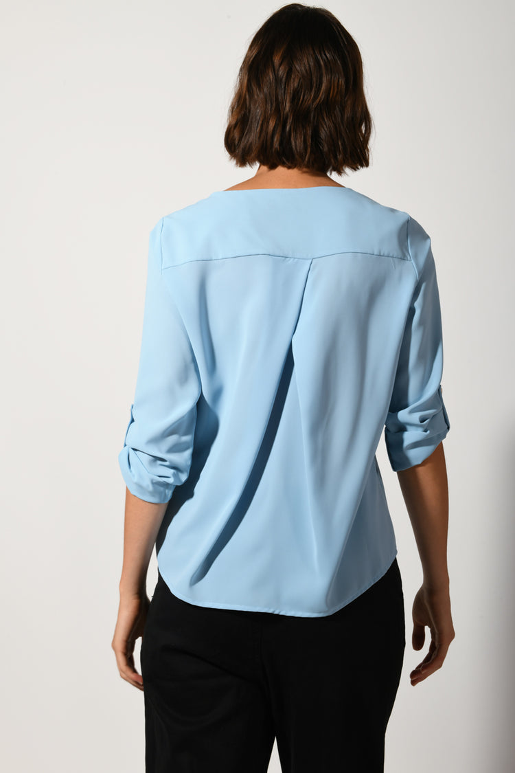 Blusa con scollo a V