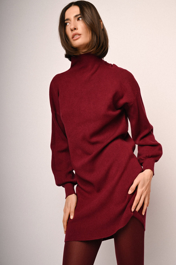 Mini abito in maglia con maniche lunghe