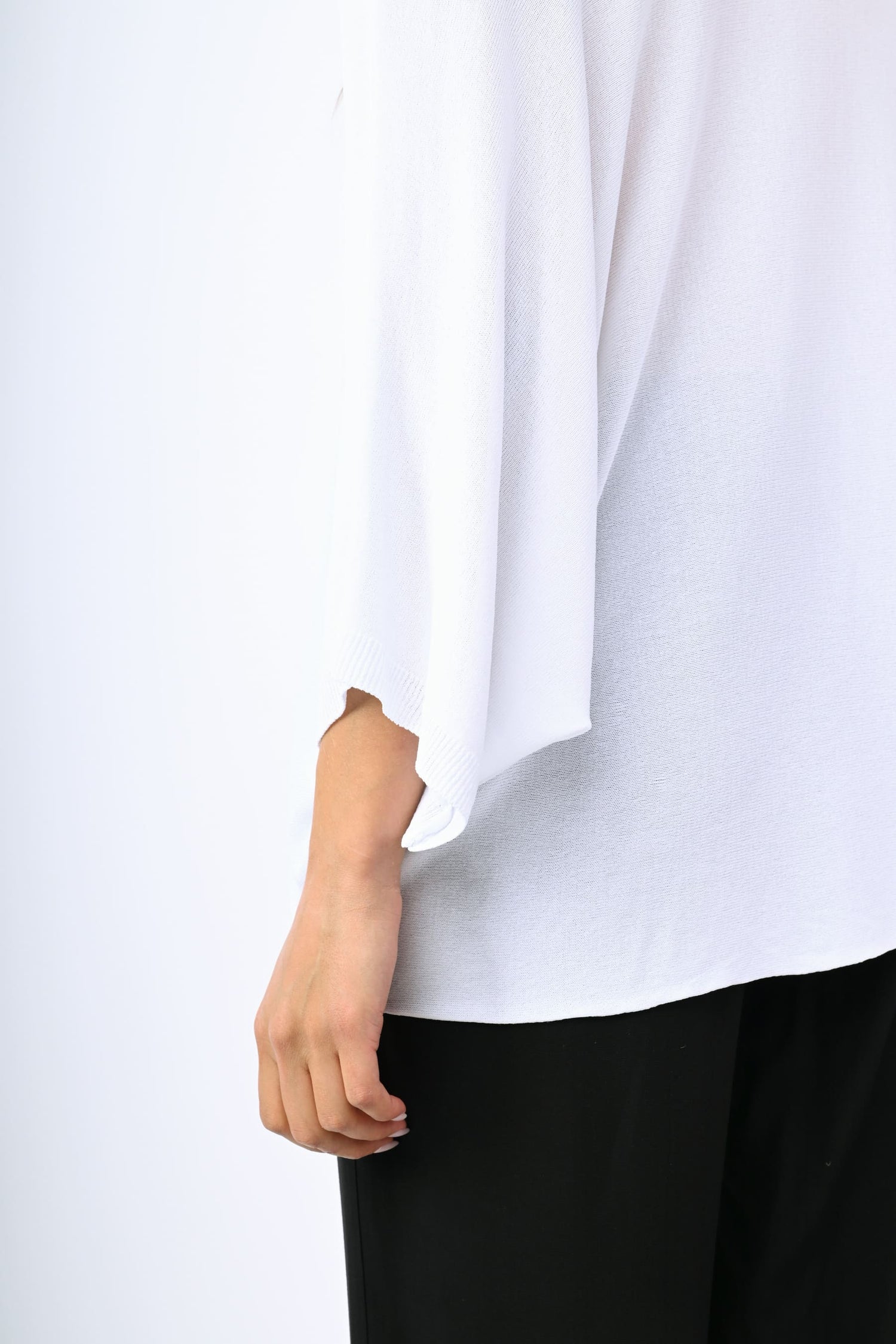 AR22011BI-24_5_5_f381f423-7d90-4438-9803-770597b8bce3