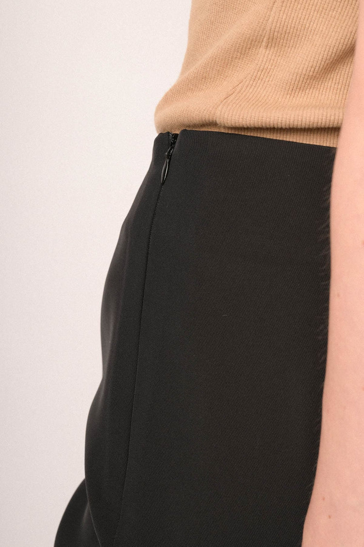 Pantaloni zampa morbidi