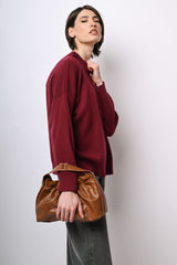 Lupetto con spalle scese