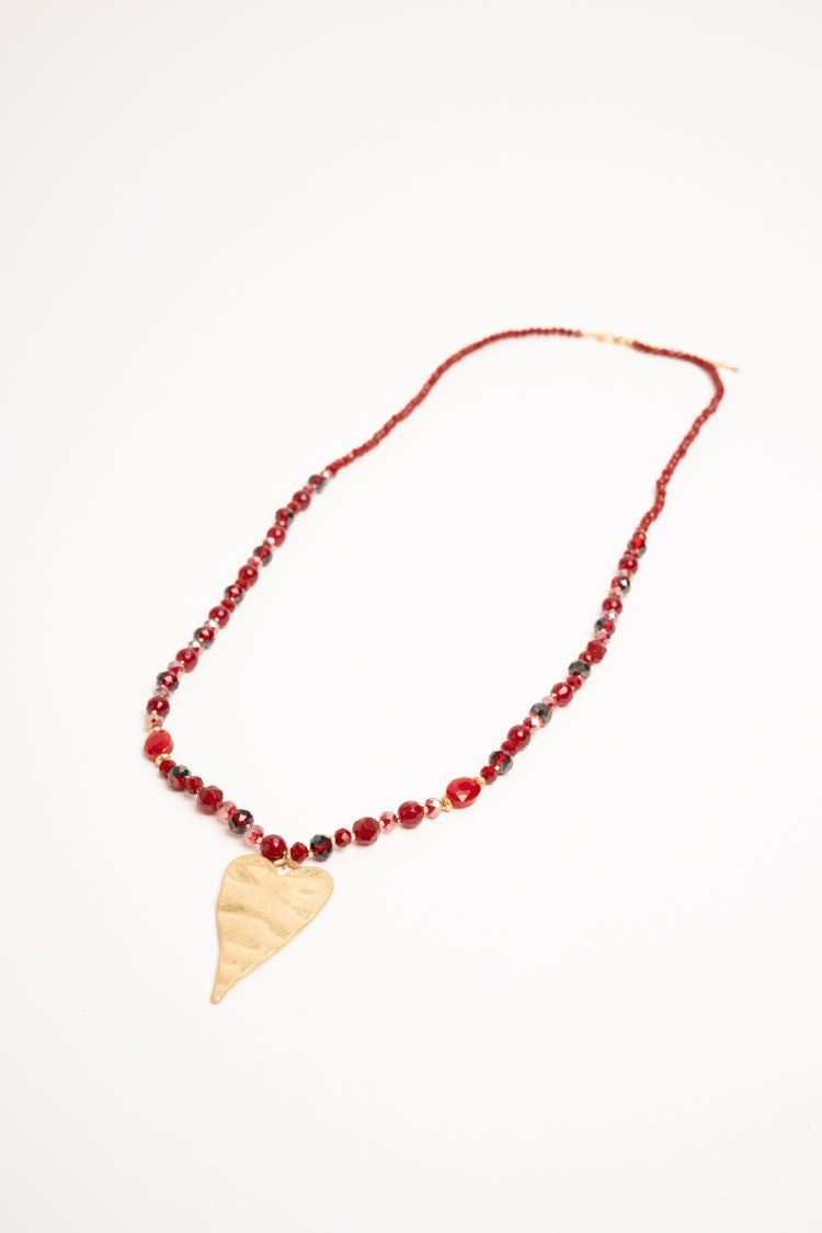 Collana con perline e pendente a cuore oro