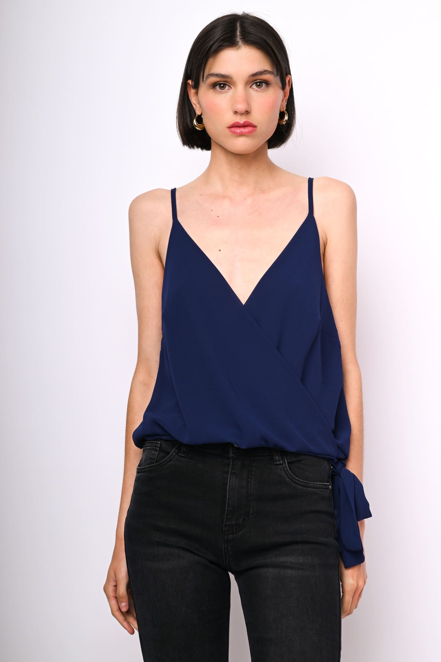 BN38234BL-24_1_1_d8b5808f-0fd4-473f-9d71-b005408b2a03