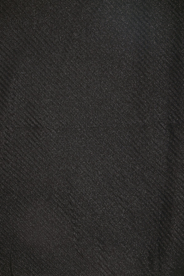 Sciarpa stropicciata con frange nera