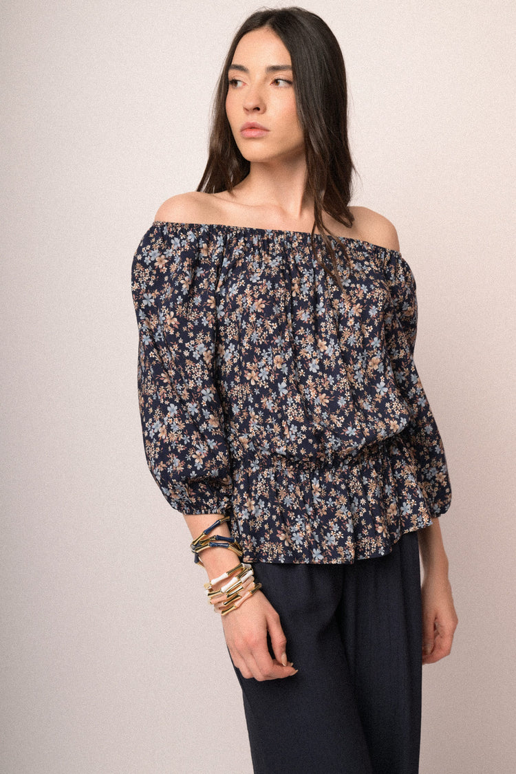 Blusa a spalle scoperte in viscosa a stampa floreale blu