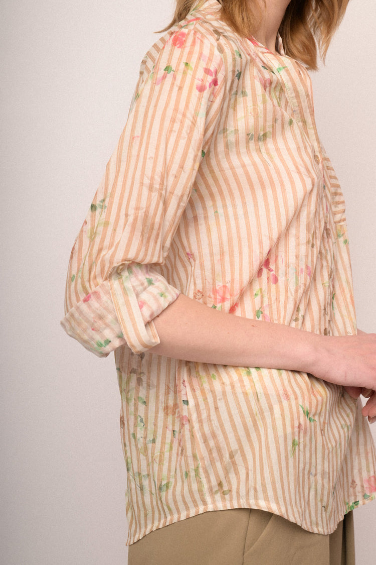 Casacca con bottoni riga e fiori