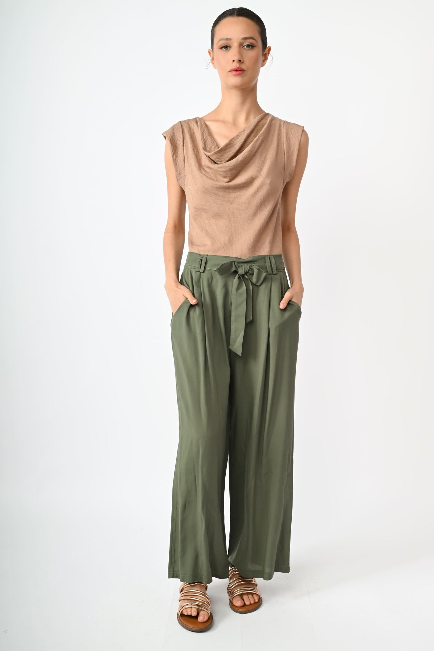 DEV23595LVVM-24_1_1_5f68bace-8c1d-45a1-ae8d-bc62fef4745e