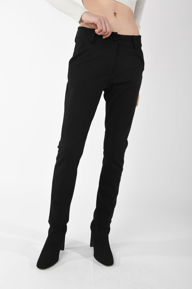 Pantaloni a sigaretta