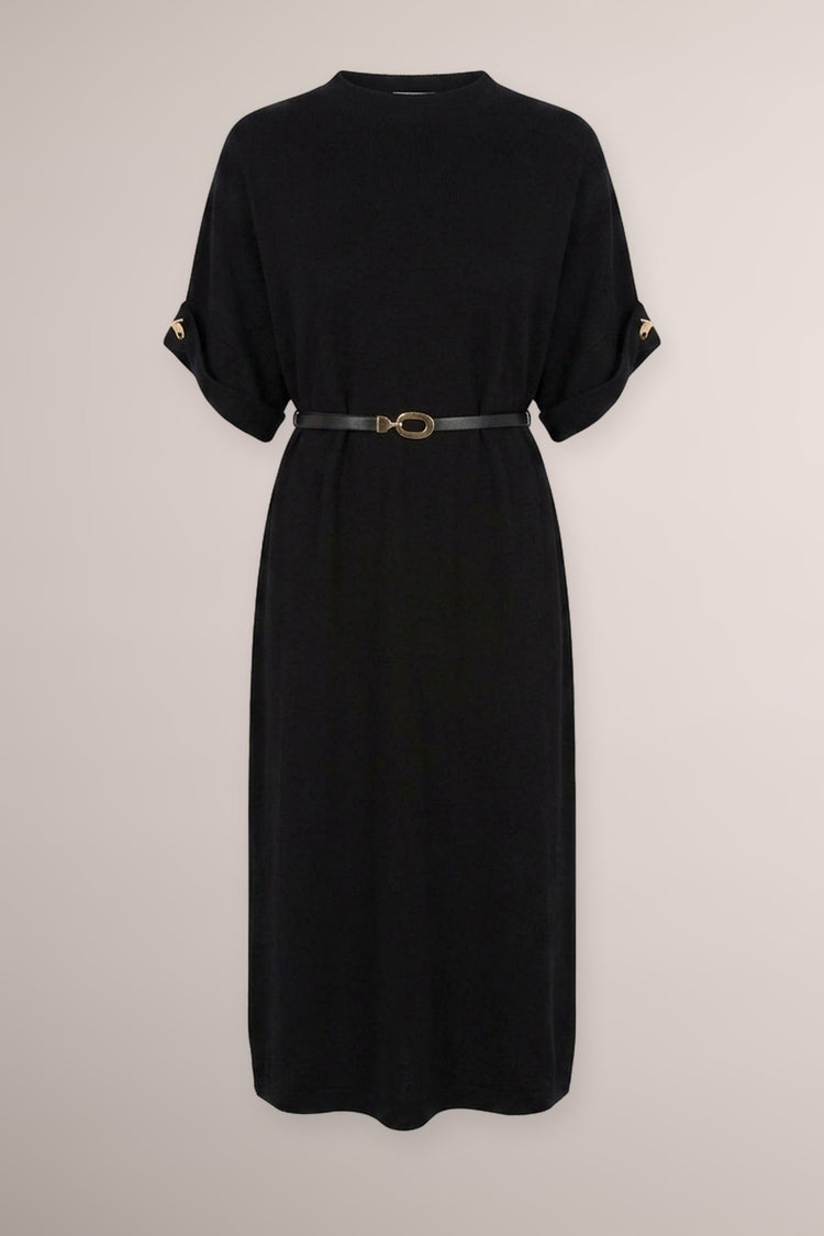 Abito midi in maglia nera con cintura