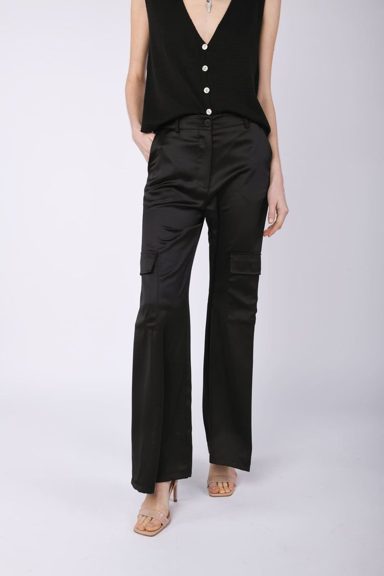 Pantaloni cargo in raso