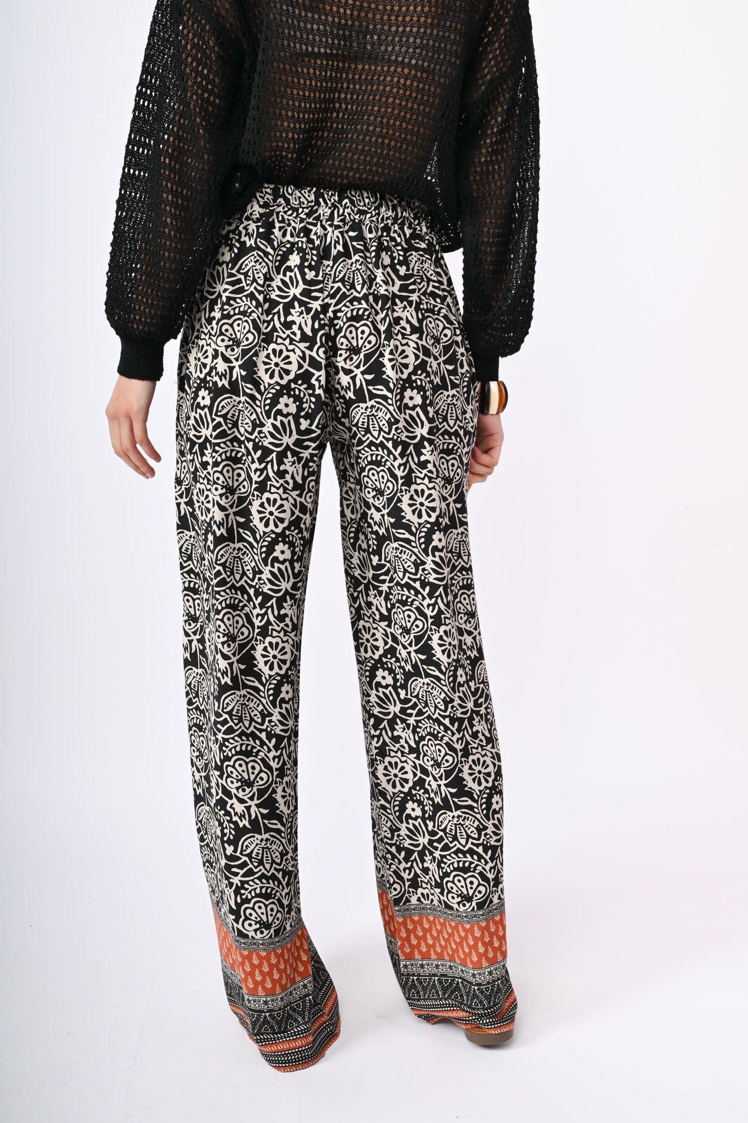 DEV51675ST16FANE-24_5_4_3fefeab7-48d0-40b1-8d0a-b5aca3712c0b