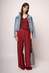 Pantaloni palazzo in viscosa rossa con cintura