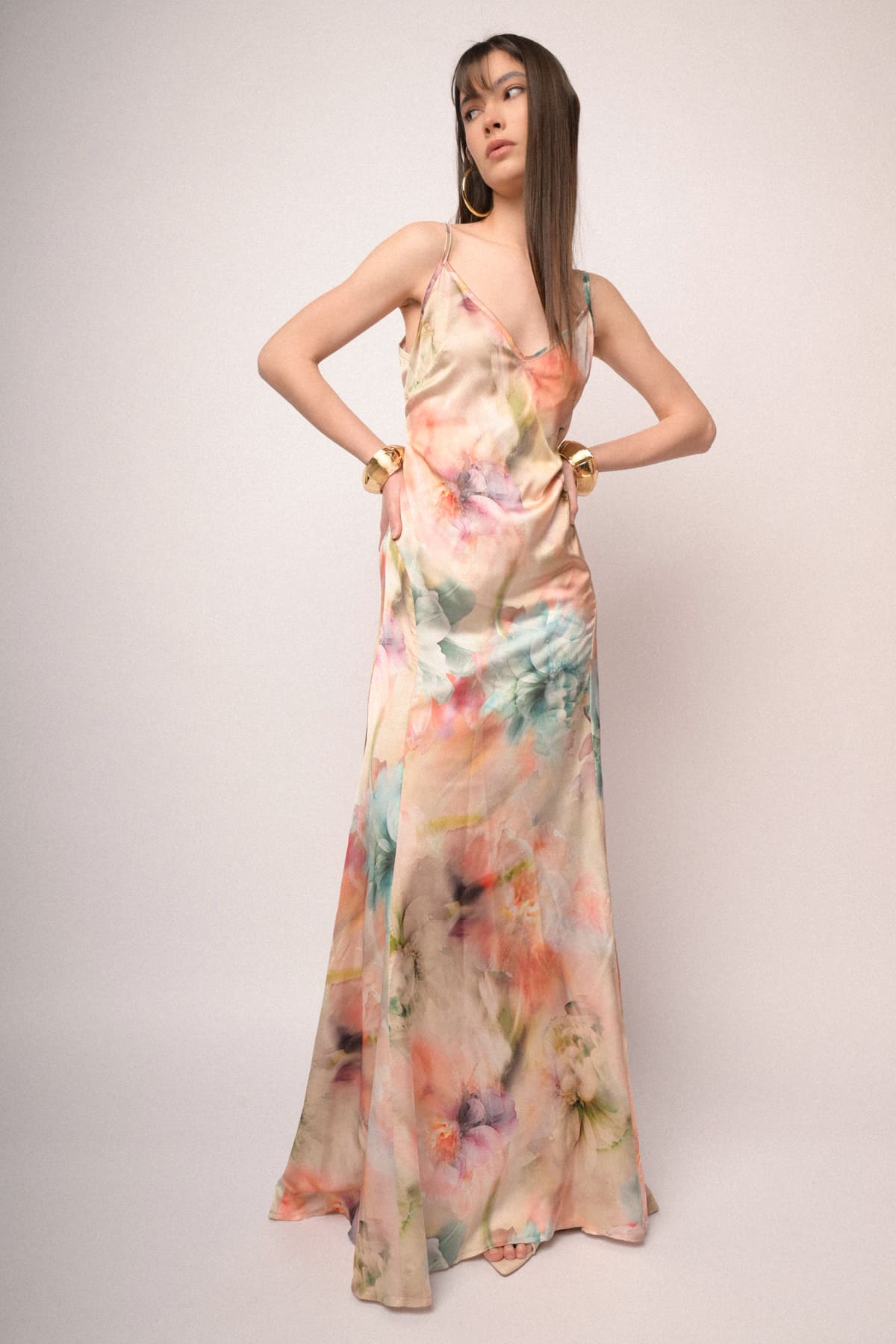 Abito lungo bretelle fiore sfumato