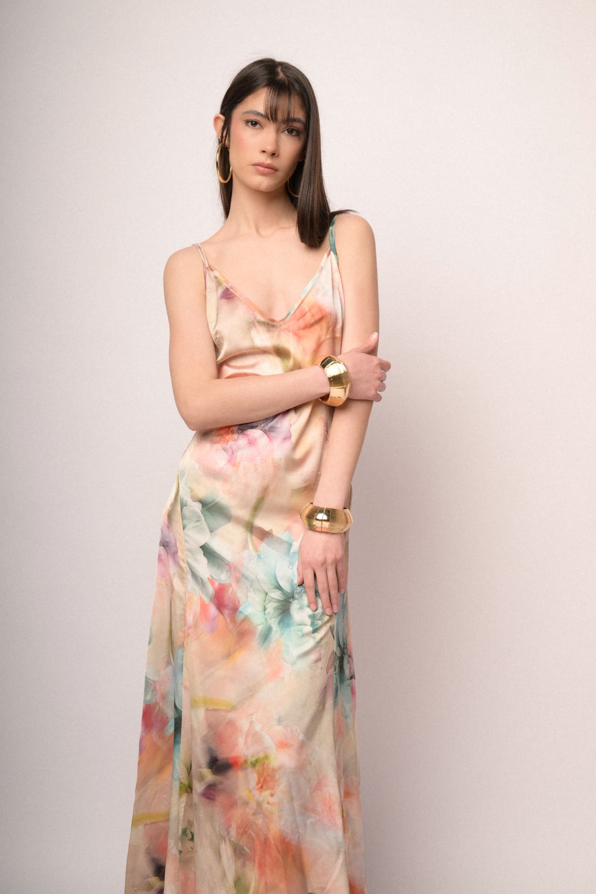 Abito lungo bretelle fiore sfumato