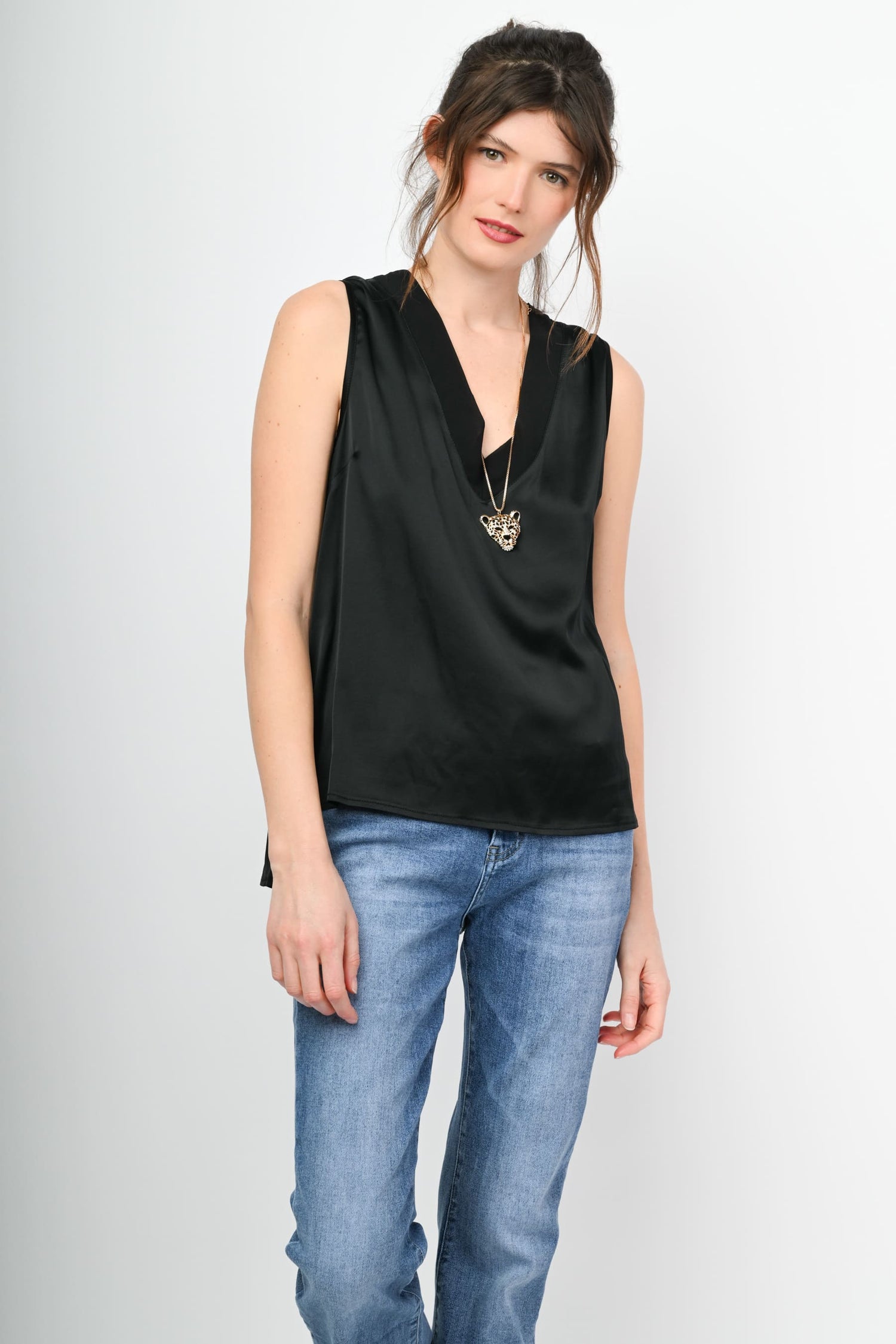 DLEAA039NE-24_1_6_57299882-cf10-4f15-885e-56c03252d8fd