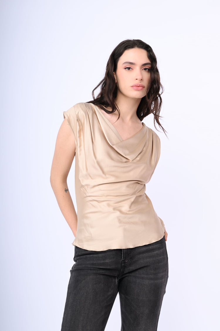 Top con scollo drappeggiato