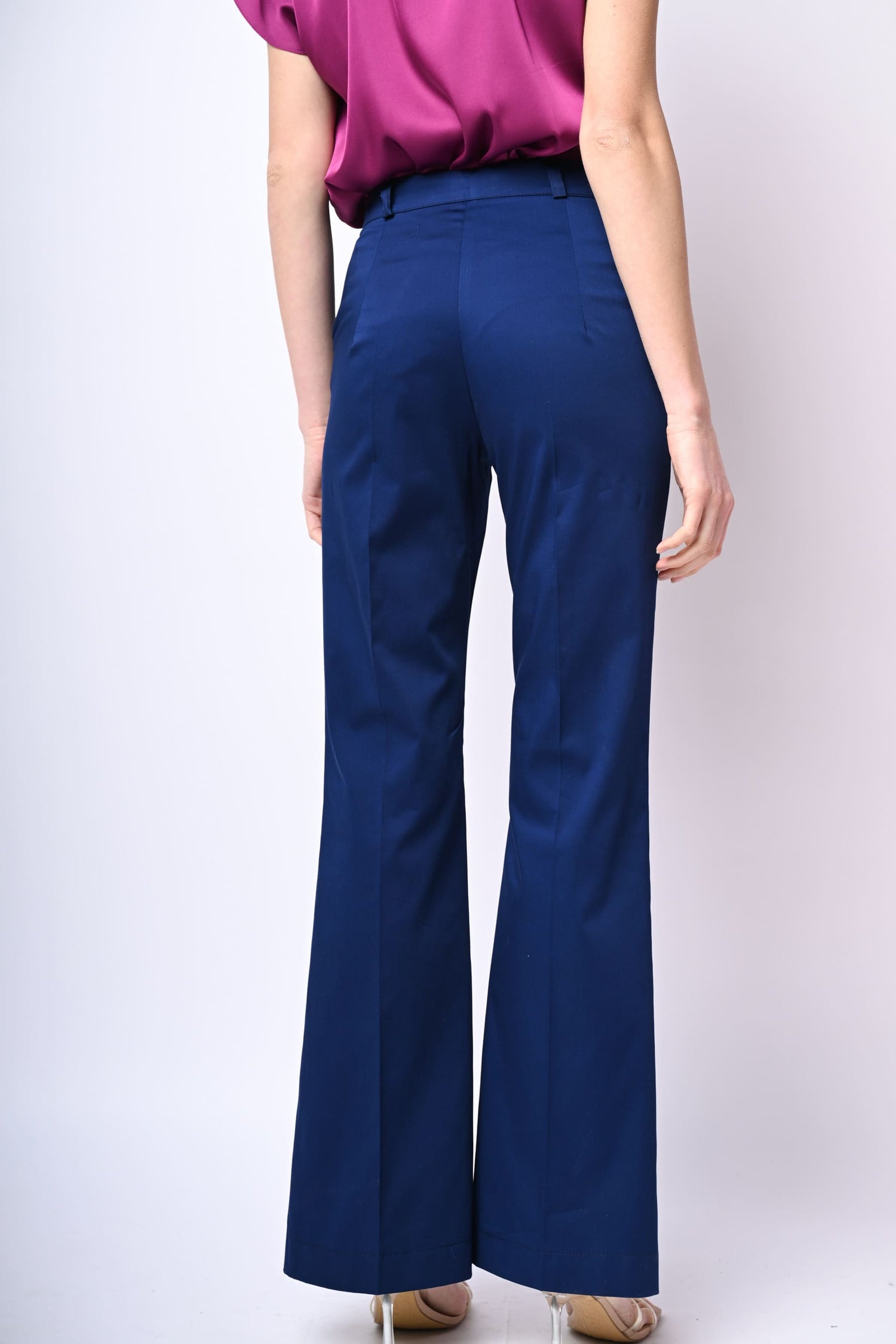 Pantaloni in cotone a zampa - Main Image