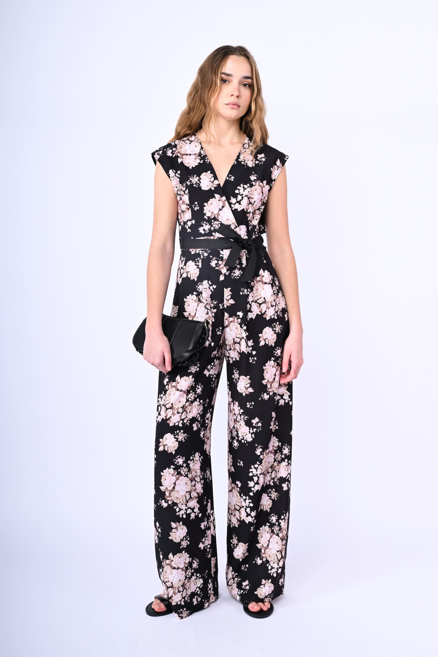 E22FANE-24_1_8_fddfe670-e1f0-41c9-bf54-b38bb5363065