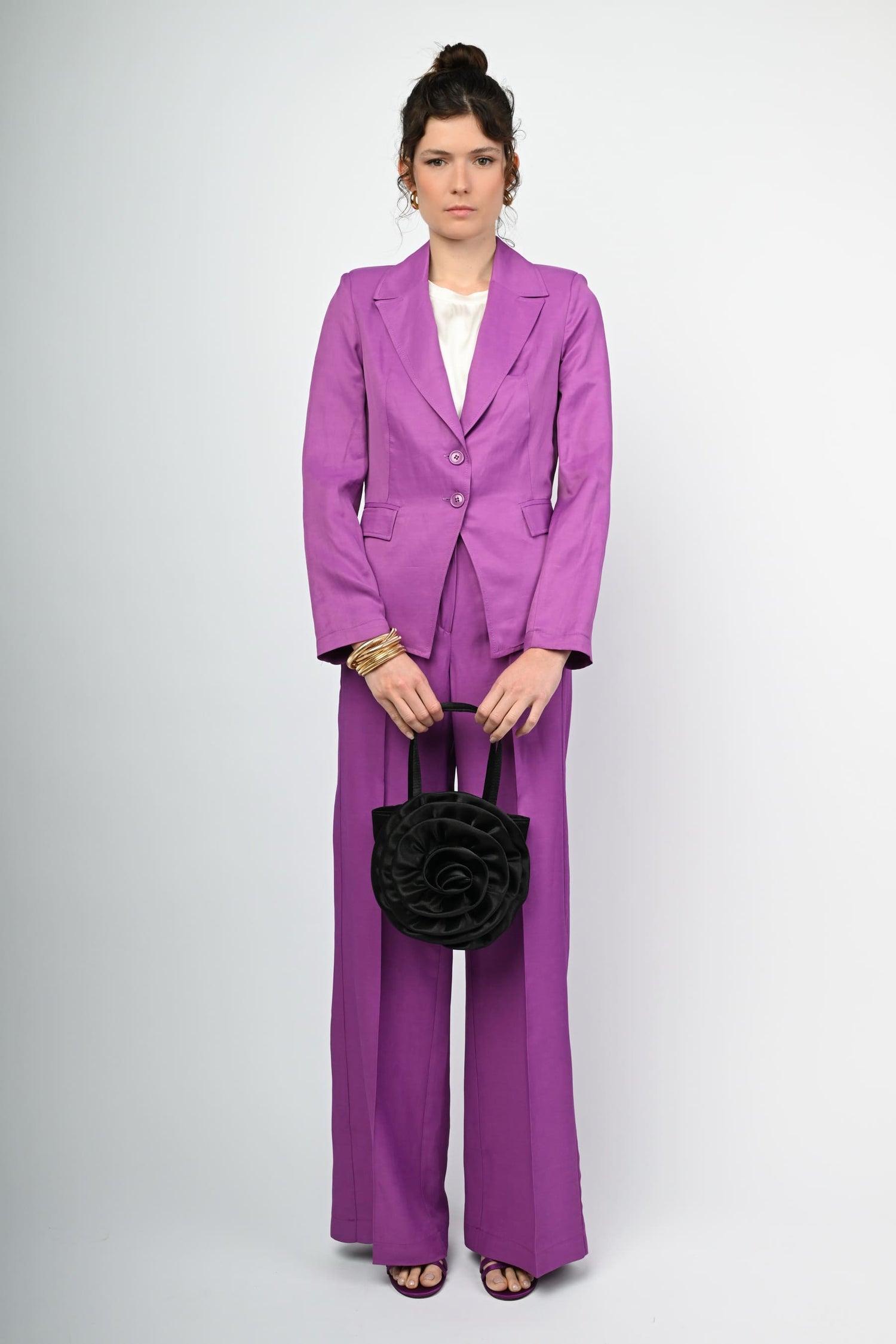 E26AM-24_1_1_944d94cb-1381-4081-92fd-74e66d664b8c