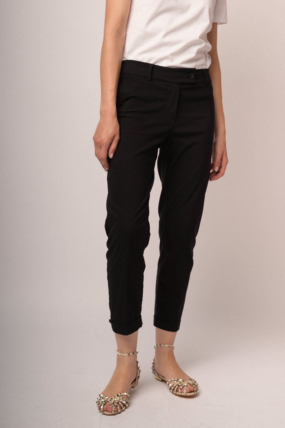 Pantaloni linguetta con risvolto