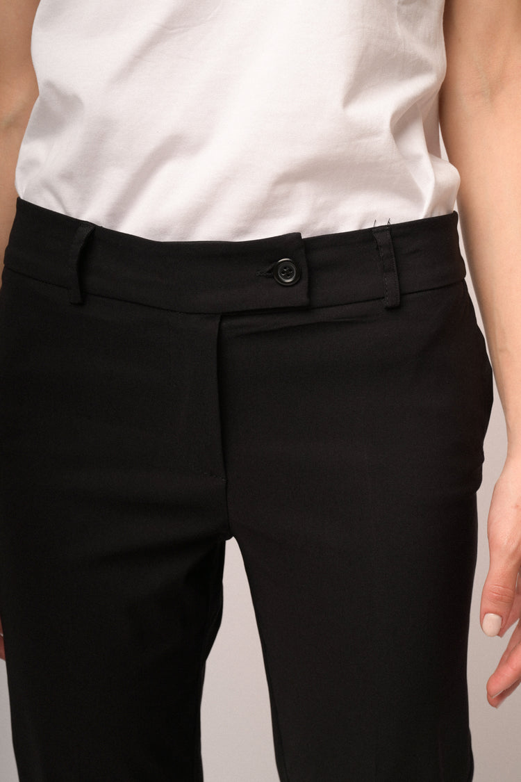 Pantaloni linguetta con risvolto