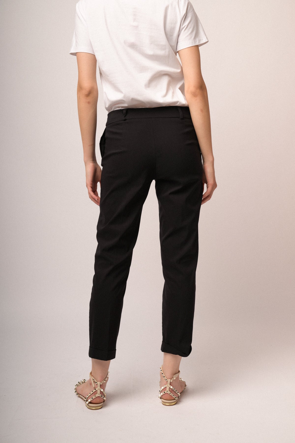 Pantaloni linguetta con risvolto