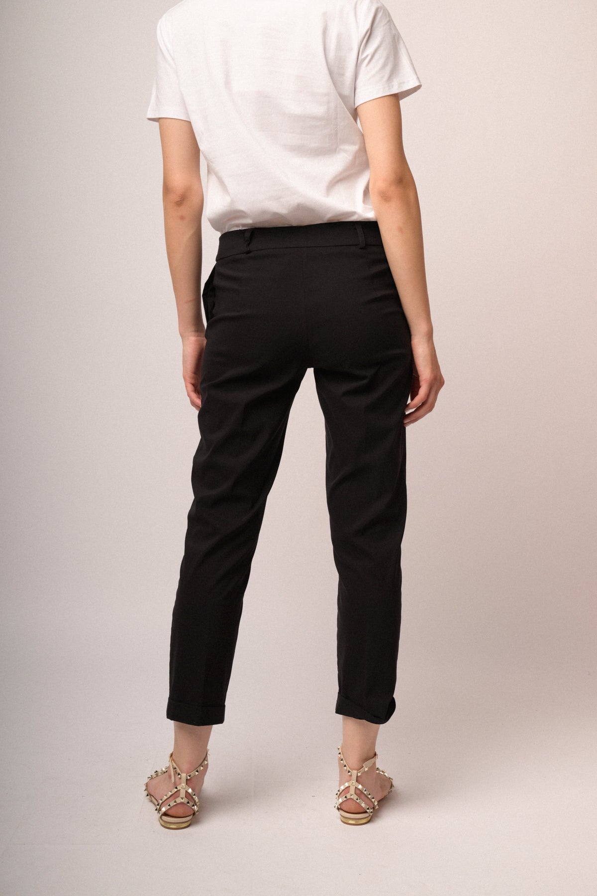Pantaloni linguetta con risvolto