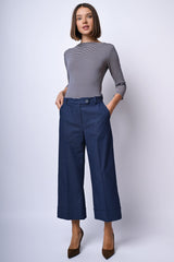 Pantaloni crop con risvolto