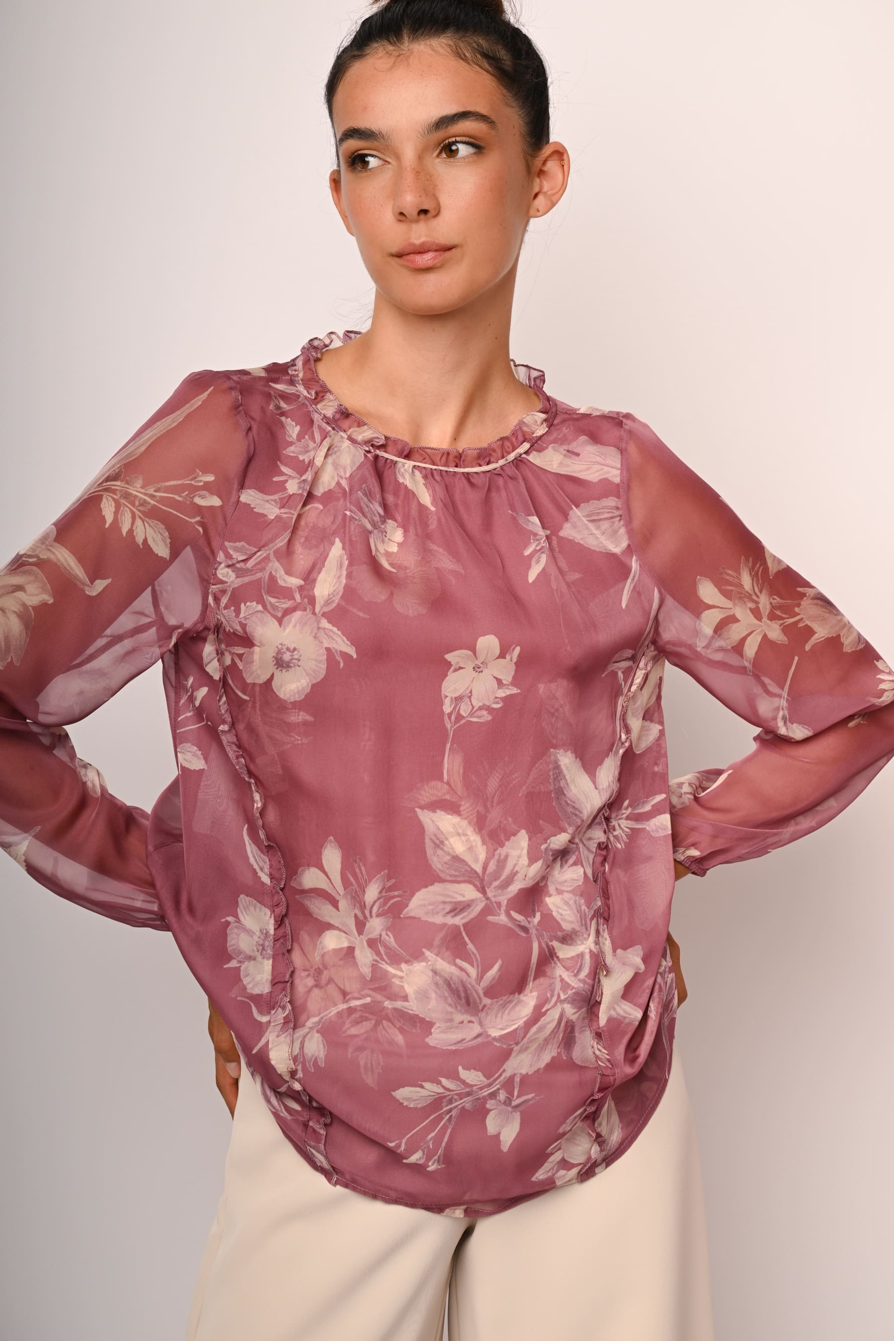 Blusa a stampa floreale