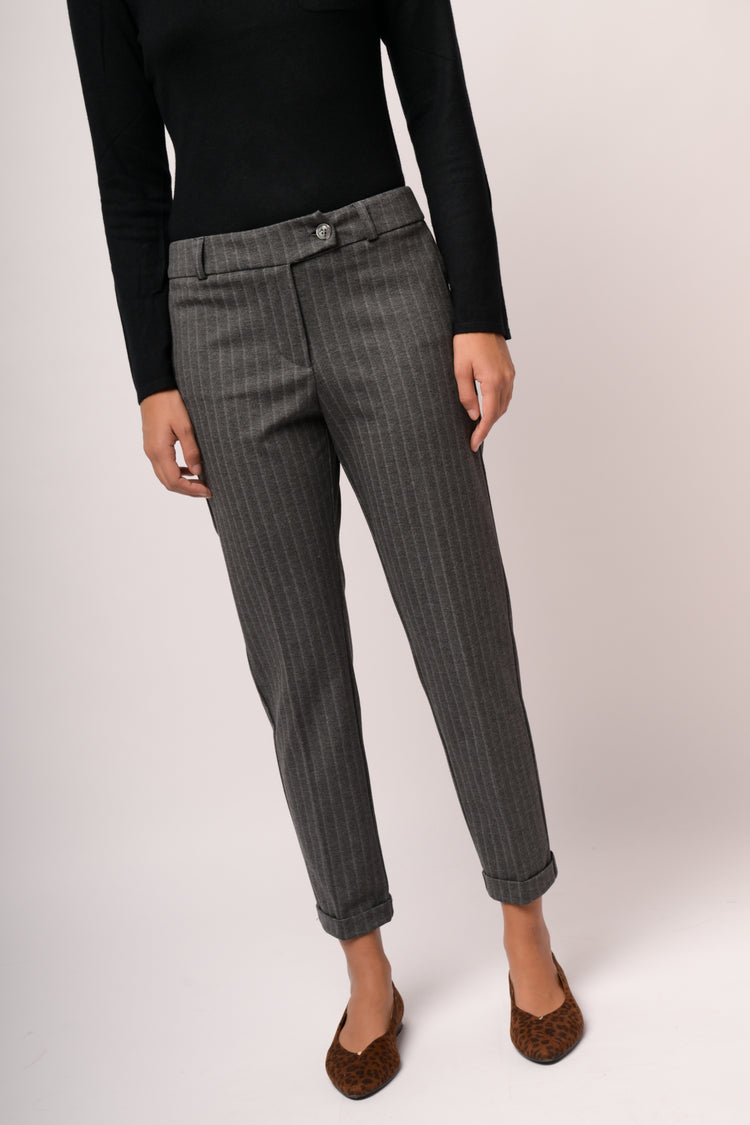 Pantaloni slim linguetta